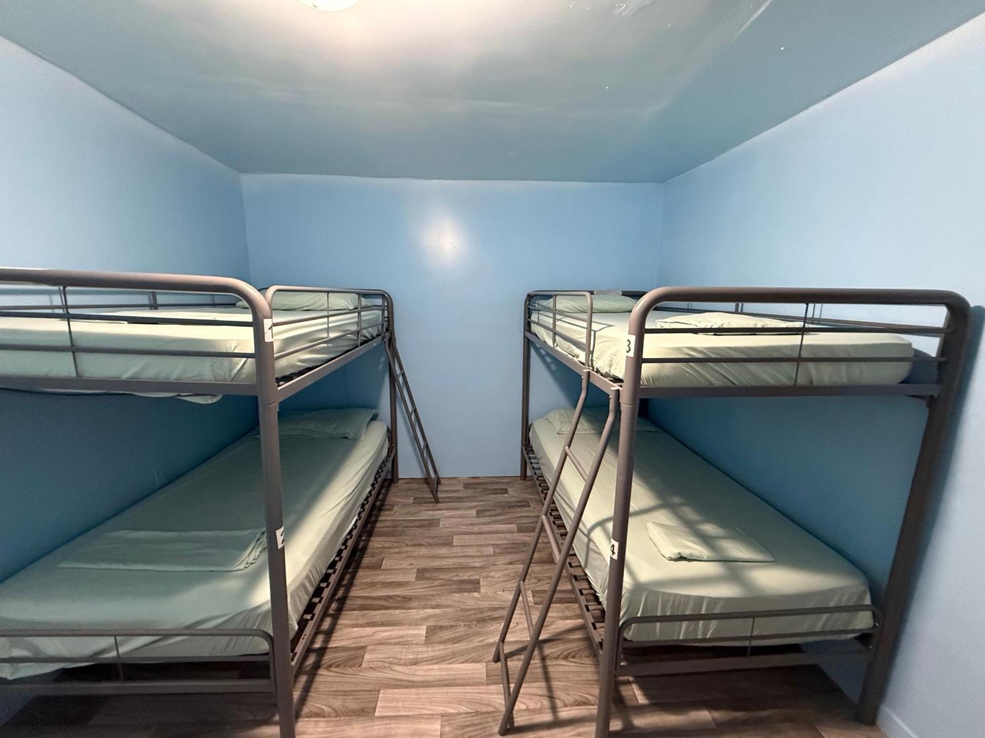 Oqp Vacations Hostel Miami Exterior photo